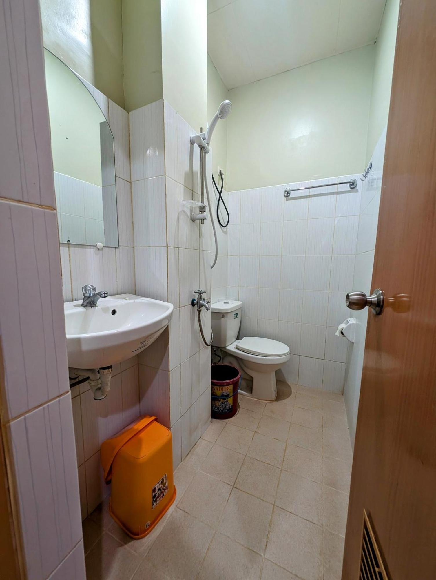 Screaming Gecko Hostel Busuanga Esterno foto