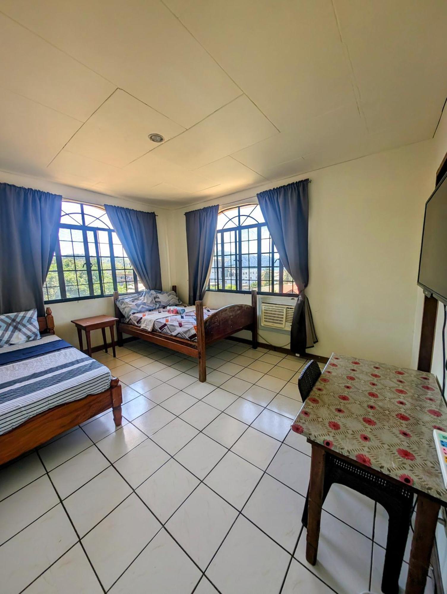 Screaming Gecko Hostel Busuanga Esterno foto