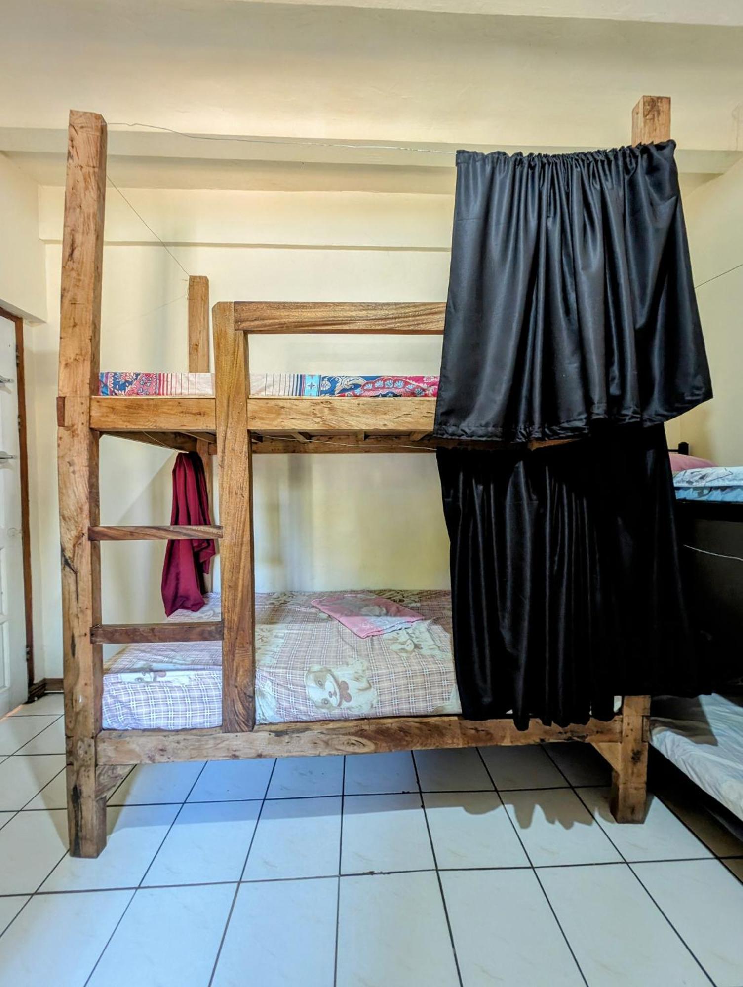 Screaming Gecko Hostel Busuanga Esterno foto